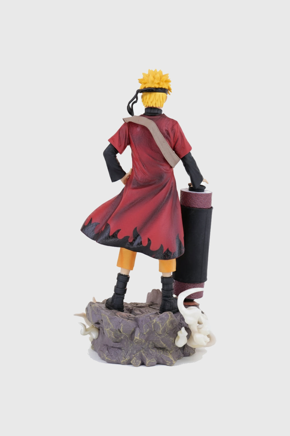 “Naruto Uzumaki figure side view”
